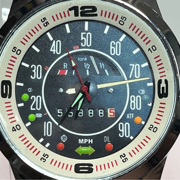 Watch NEW VW Beetle 1970’s Style - Picture 5 of 7